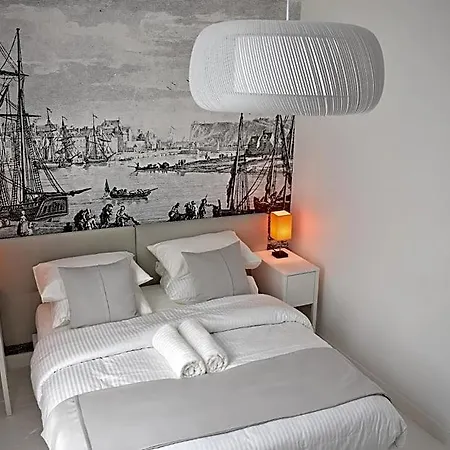Couette-café Castel D'hôtes 4*