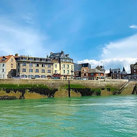 Castel D'hôtes Couette-café 4*